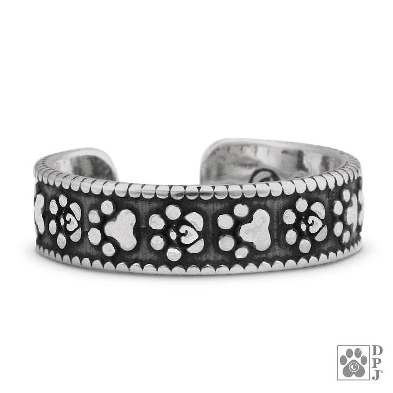 Paws Leave Such Impressions Toe Ring